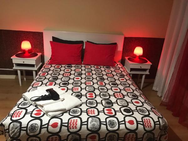 Jualis Guest House : photo 4 de la chambre grande chambre double