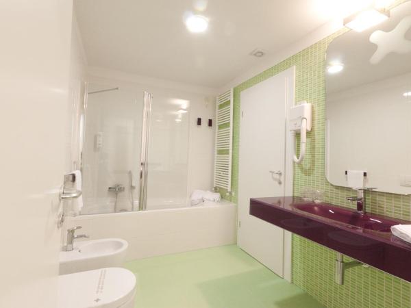 VELANERA Hotel & Restaurant : photo 6 de la chambre suite - vue sur piscine