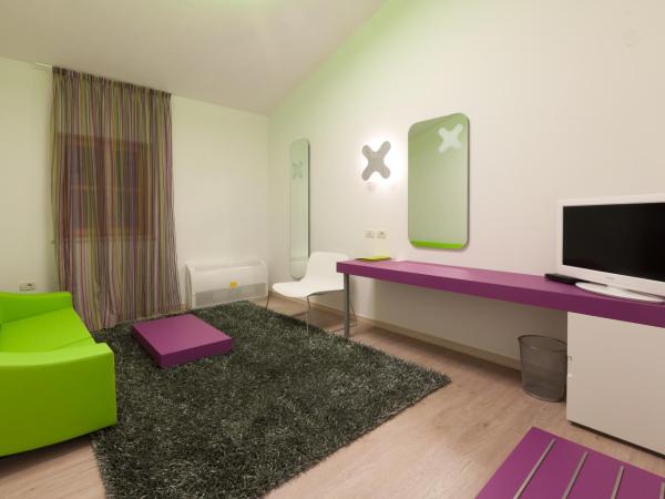 VELANERA Hotel & Restaurant : photo 4 de la chambre suite - vue sur piscine