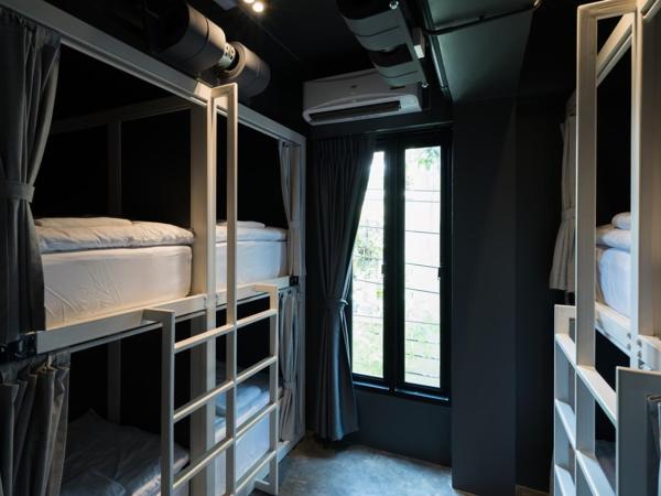Issara by D Hostel : photo 1 de la chambre lit dans dortoir mixte de 8 lits 