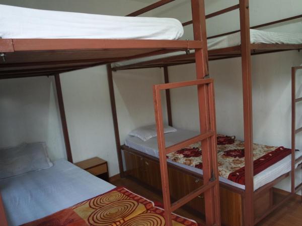 Pokhara Youth Hostel : photo 5 de la chambre lit dans dortoir mixte de 10 lits