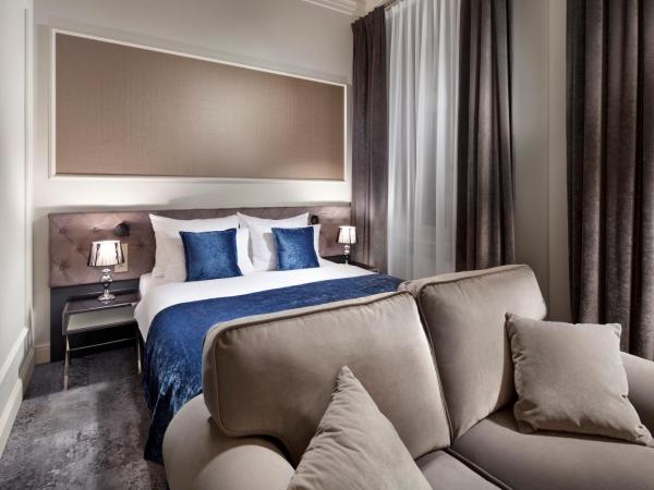 Wyndham Grand Krakow Old Town : photo 4 de la chambre chambre lit queen-size deluxe - non-fumeurs