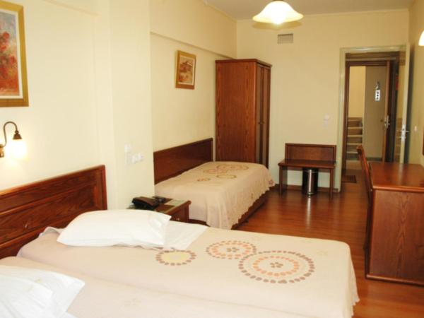 Omiros Hotel : photo 1 de la chambre chambre triple
