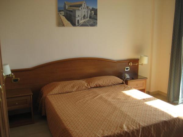 Campus Hotel : photo 3 de la chambre chambre double avec balcon