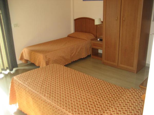 Campus Hotel : photo 4 de la chambre chambre double avec balcon