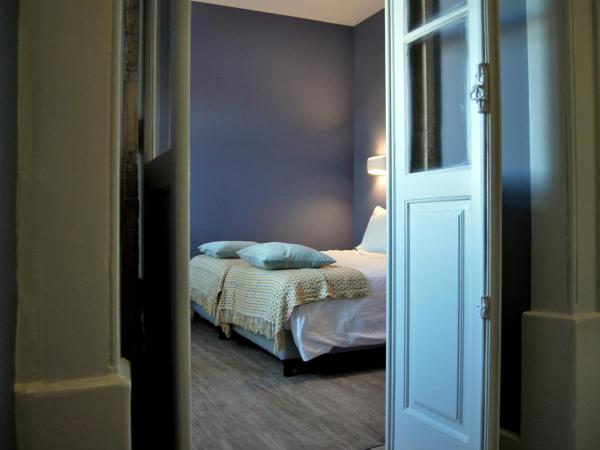 Guest House Santa Clara : photo 9 de la chambre chambre double ou lits jumeaux deluxe - vue sur ville 