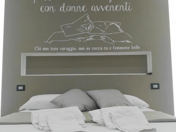 B&b Next Stop Napoli : photo 4 de la chambre chambre double