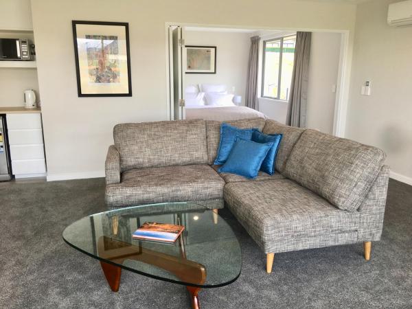 Minaret Ridge Retreat : photo 3 de la chambre suite supérieure lit king-size