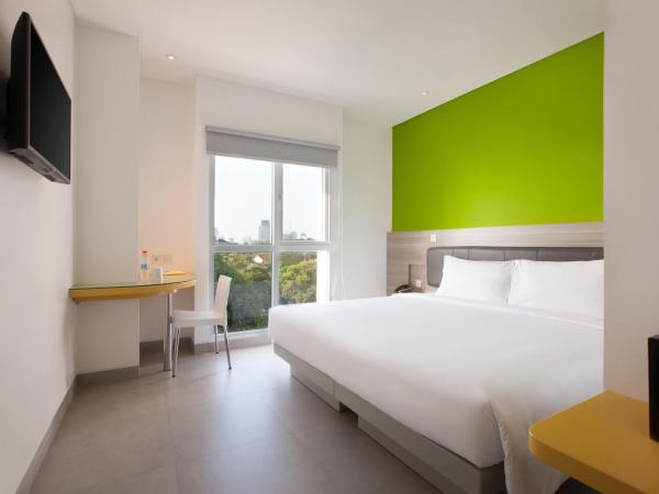 Amaris Hotel Darmo Surabaya : photo 1 de la chambre smart room hollywood
