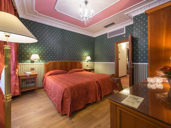 Strozzi Palace Hotel : photo 1 de la chambre chambre lits jumeaux