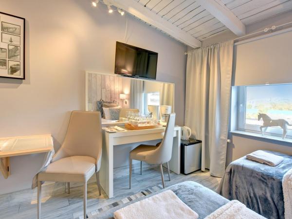 Kamienica Gdynia hotelowe komfortowe łóżka, plaża Orłowo molo : photo 6 de la chambre studio supérieur
