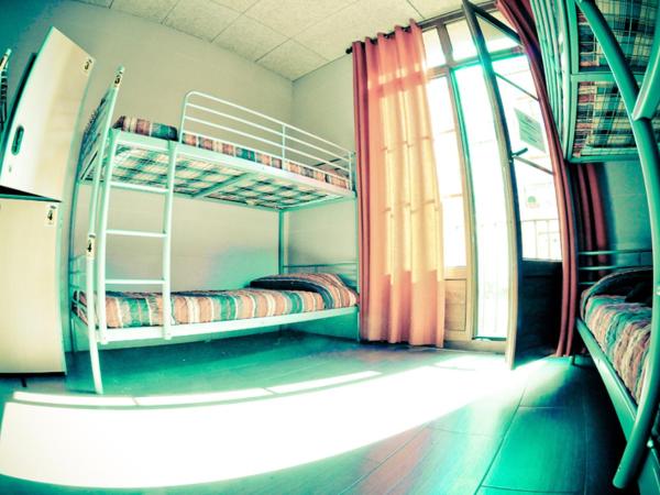 Be Zaragoza Hostel : photo 1 de la chambre lit dans dortoir 6 lits