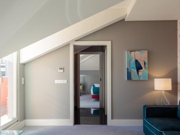Dear Lisbon - Gallery House : photo 9 de la chambre suite avec terrasse