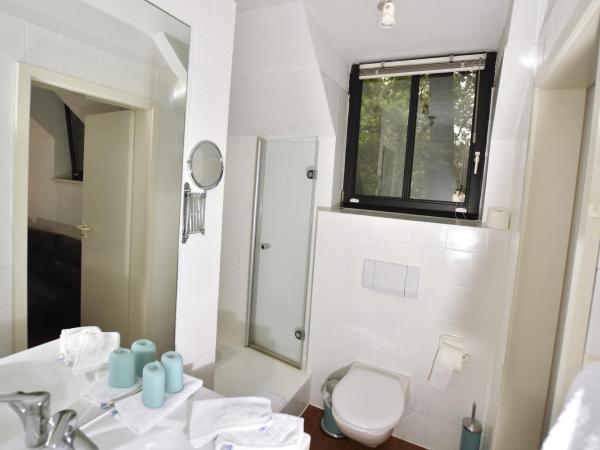 Restaurant & Logis Steuerndieb : photo 2 de la chambre chambre double