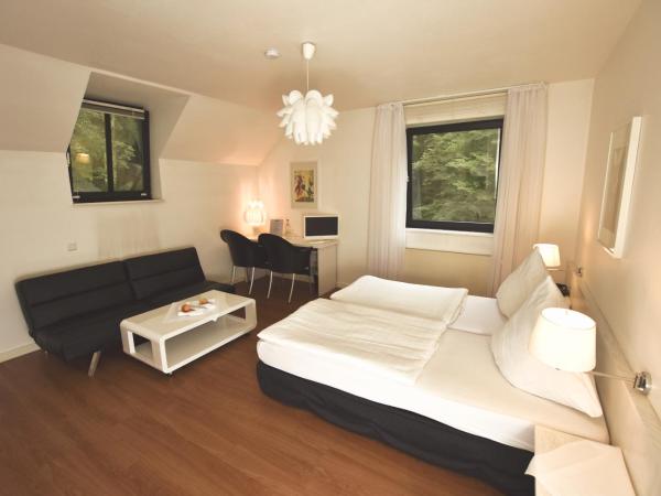 Restaurant & Logis Steuerndieb : photo 1 de la chambre chambre double