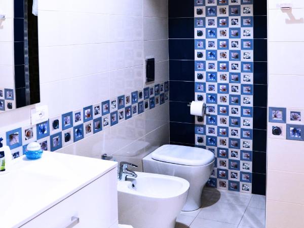 I Giardini Del Re : photo 1 de la chambre chambre double avec balcon - vue sur mer