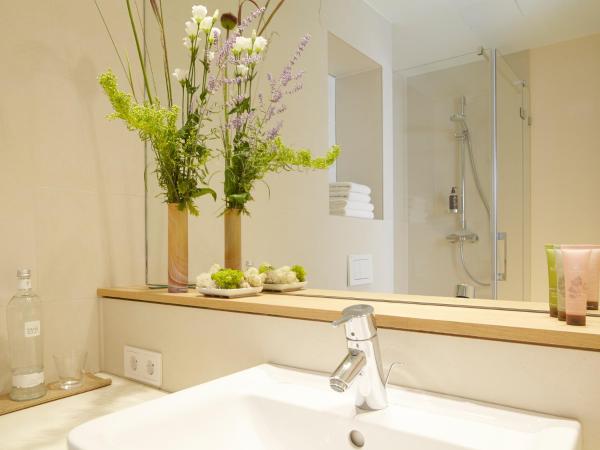 Flottwell Berlin Hotel & Residenz am Park : photo 4 de la chambre chambre double avec kitchenette