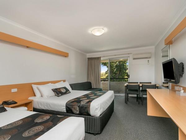 Flag Motor Lodge : photo 1 de la chambre superior studio with balcony or garden patio