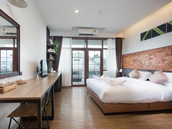 The Old City Wall Inn : photo 3 de la chambre chambre double ou lits jumeaux supérieure avec vue sur ville