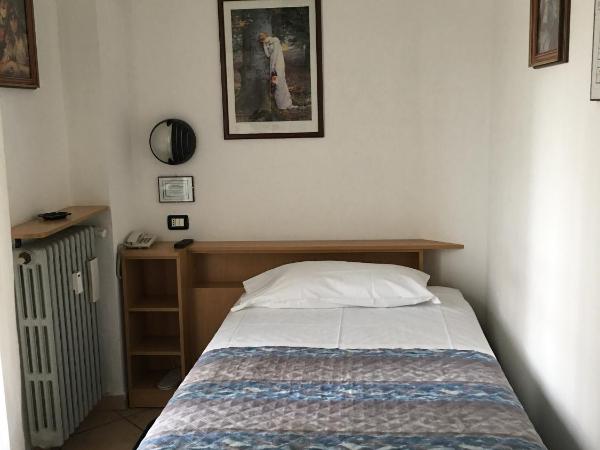 Hotel Dora : photo 1 de la chambre chambre simple