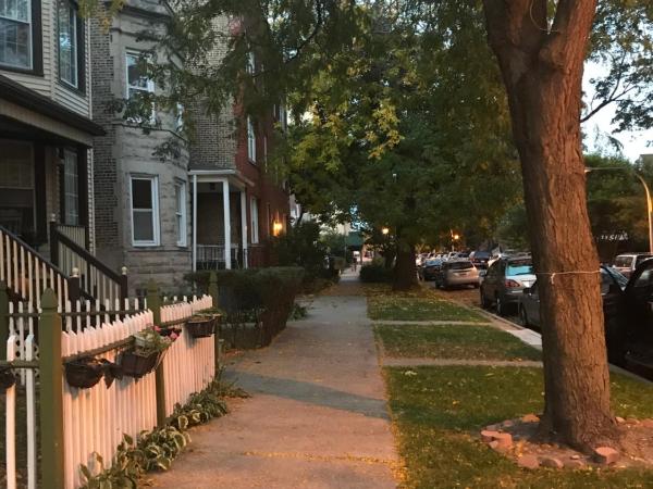 Hollywood Rentals LLC : photo 10 de la chambre chambre double avec salle de bains commune