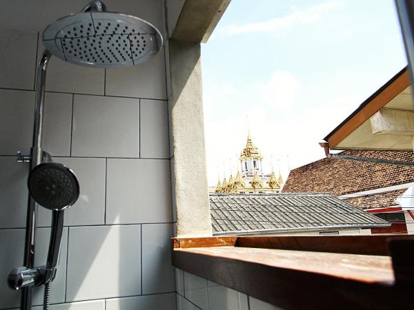 Here Hostel Bangkok : photo 5 de la chambre chambre double avec salle de bains privative