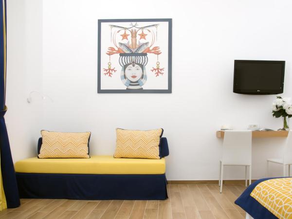 Hotel Miramare : photo 8 de la chambre chambre triple supérieure - vue sur mer