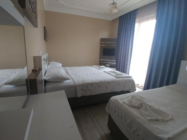 Bellamaritimo Hotel : photo 3 de la chambre chambre triple - navette aéroport aller-retour gratuite