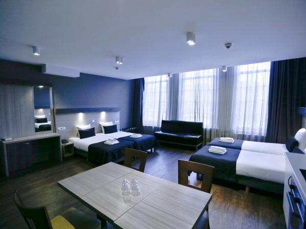 City Hotel Amsterdam : photo 1 de la chambre chambre quadruple supérieure