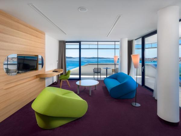 Hotel Olympia Sky : photo 3 de la chambre premium suite with terrace and sea view