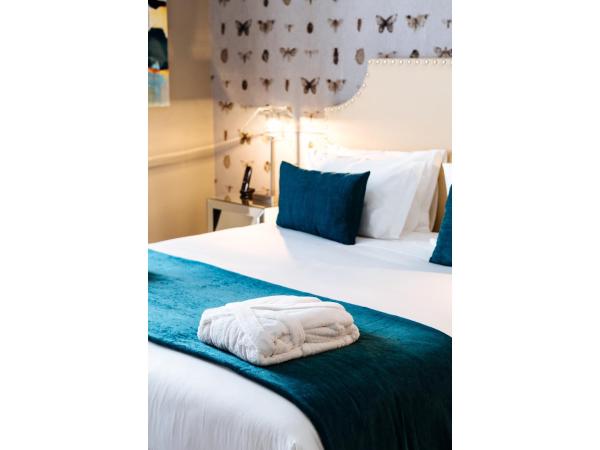 Dear Lisbon - Gallery House : photo 2 de la chambre chambre double ou lits jumeaux supérieure