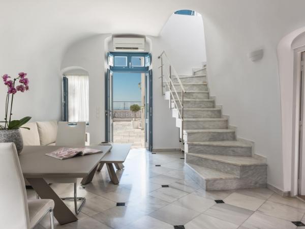 Anteliz Suites : photo 2 de la chambre suite de maître avec vue sur la caldeira