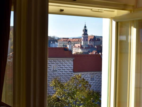 1st Republic Villa - Adults only : photo 1 de la chambre double room with castle view - free parking