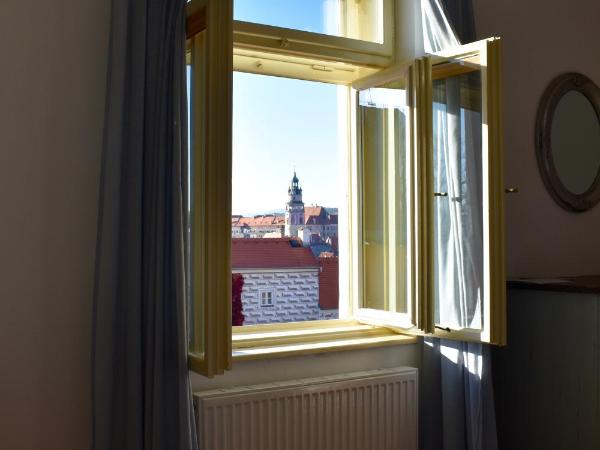 1st Republic Villa - Adults only : photo 2 de la chambre double room with castle view - free parking