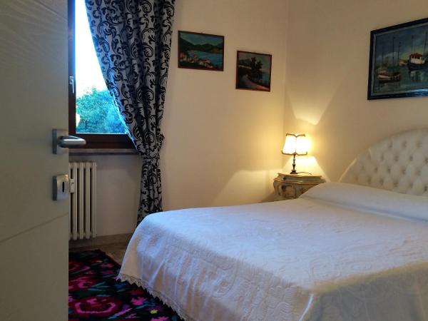 B&B Pergolesi : photo 3 de la chambre chambre double ou lits jumeaux - vue sur montagnes