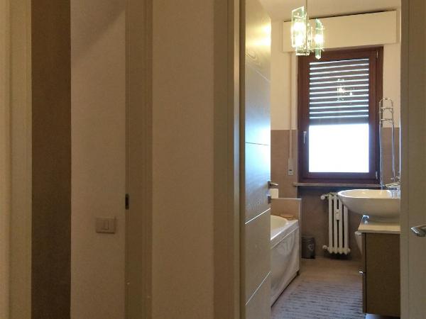 B&B Pergolesi : photo 10 de la chambre chambre double ou lits jumeaux - vue sur montagnes