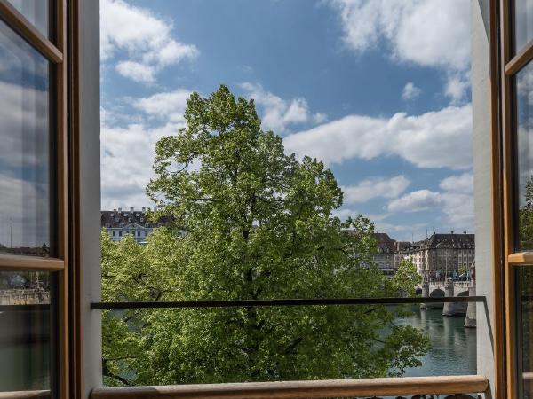 East West Hotel Basel : photo 1 de la chambre chambre double - vue sur fleuve