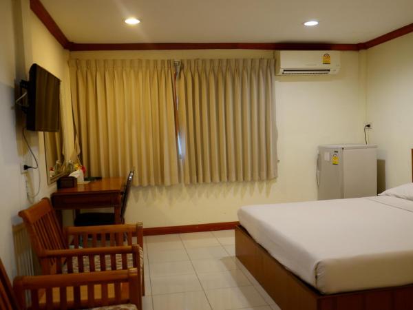 At Bangkok Hotel : photo 1 de la chambre chambre double Économique