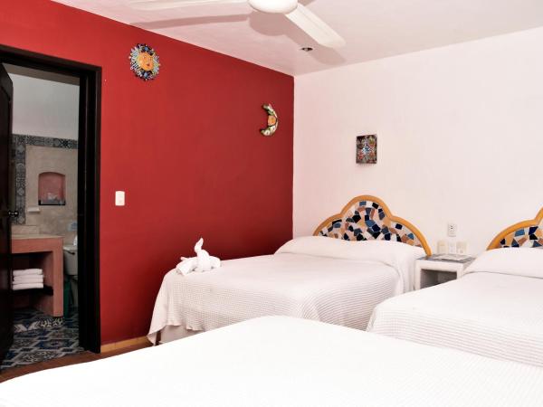 Hotel Mary Carmen : photo 1 de la chambre chambre triple