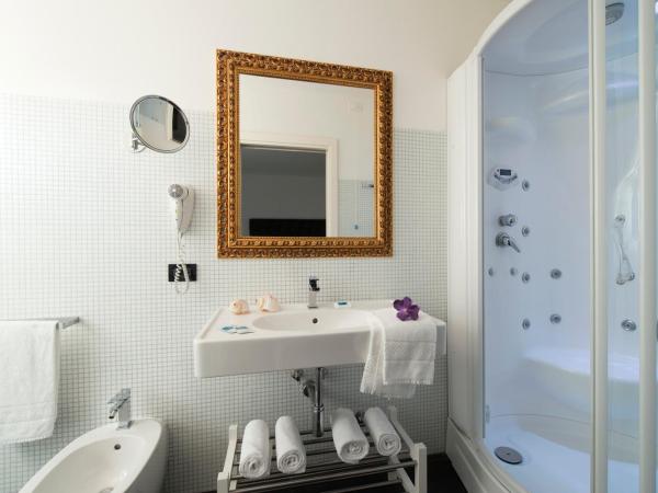 Nice Hotel Bibione : photo 5 de la chambre suite junior