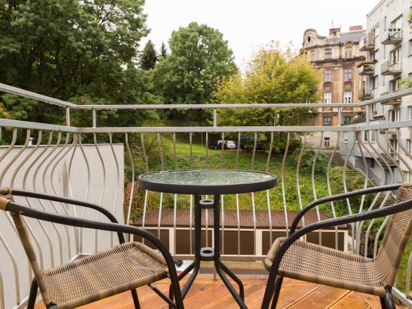 1898 Parkside Boutique Residence : photo 7 de la chambre appartement 2 chambres deluxe avec balcon