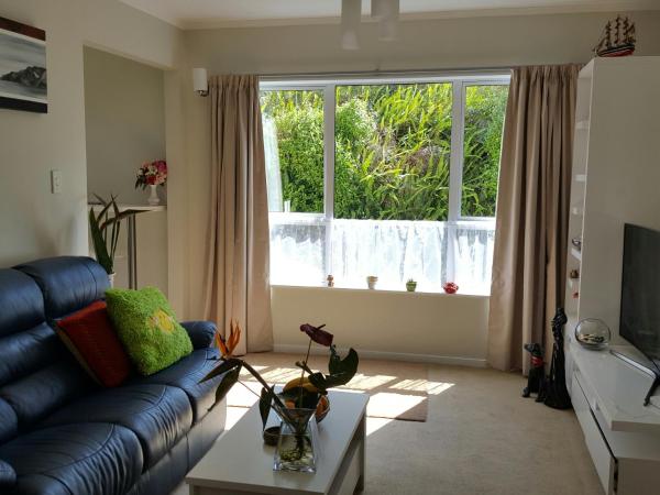 Harbour View Guesthouse : photo 4 de la chambre #3 superior twin room with garden view (shared bathroom)