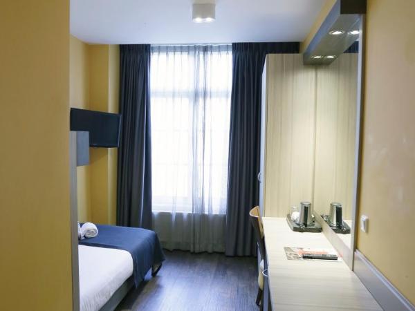 City Hotel Amsterdam : photo 4 de la chambre chambre simple exécutive