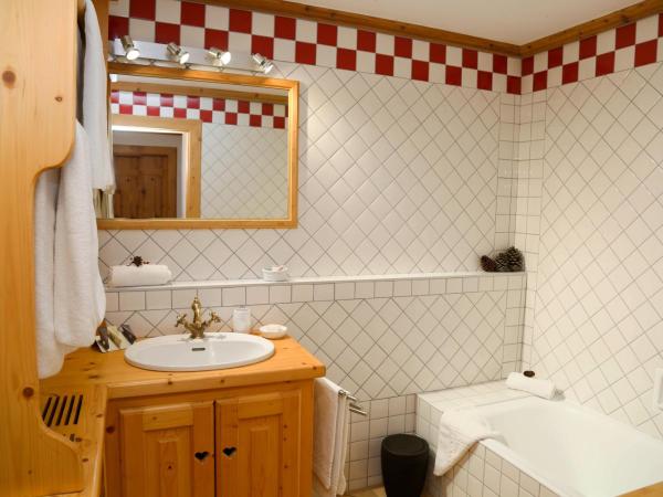 Hôtel 3 étoiles -Restaurant Le Pilatus Courchevel : photo 5 de la chambre grand appartement 2 chambres