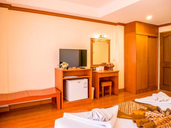 Chomsin Hua Hin ชมสินธุ์ หัวหิน : photo 5 de la chambre standard private room