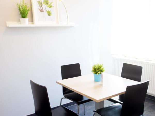 motel22 Parkplatz inklusive : photo 4 de la chambre appartement 2 chambres