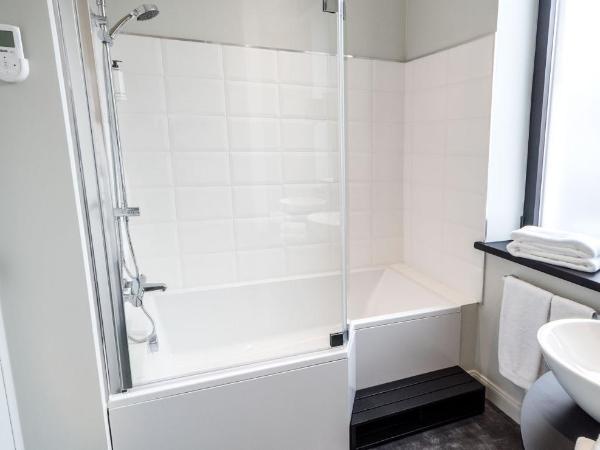 Le Pavillon du Golf d'Arras : photo 4 de la chambre chambre quadruple confort