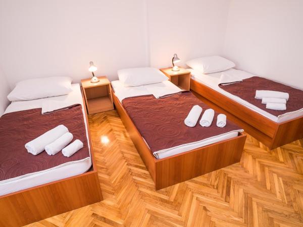 Hostel Vincentinum : photo 2 de la chambre chambre quadruple