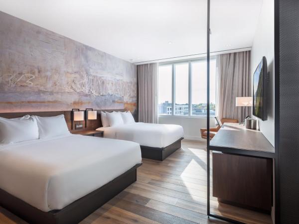 The Hotel & Athletic Club at Midtown : photo 7 de la chambre chambre deluxe avec 2 lits queen-size