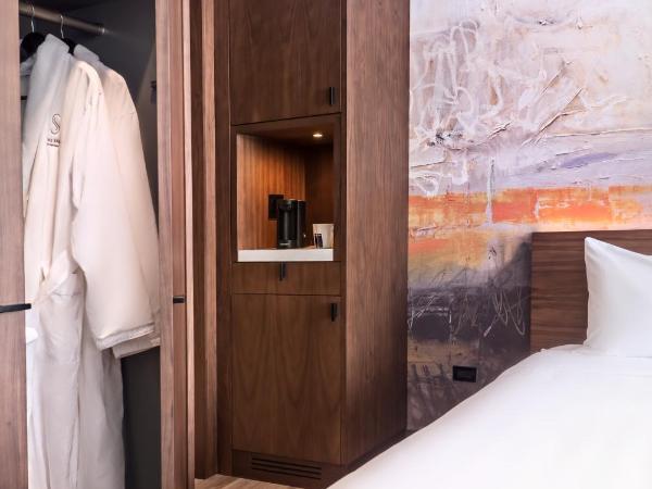 The Hotel & Athletic Club at Midtown : photo 2 de la chambre chambre deluxe avec 2 lits queen-size